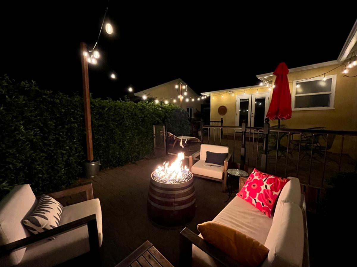 Spacious Renovated Petaluma Home- Pool Table, Fire Pit, Parking Eksteriør billede