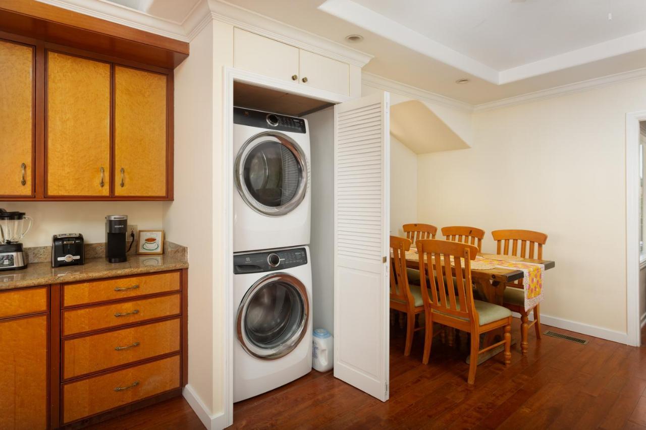 Spacious Renovated Petaluma Home- Pool Table, Fire Pit, Parking Eksteriør billede