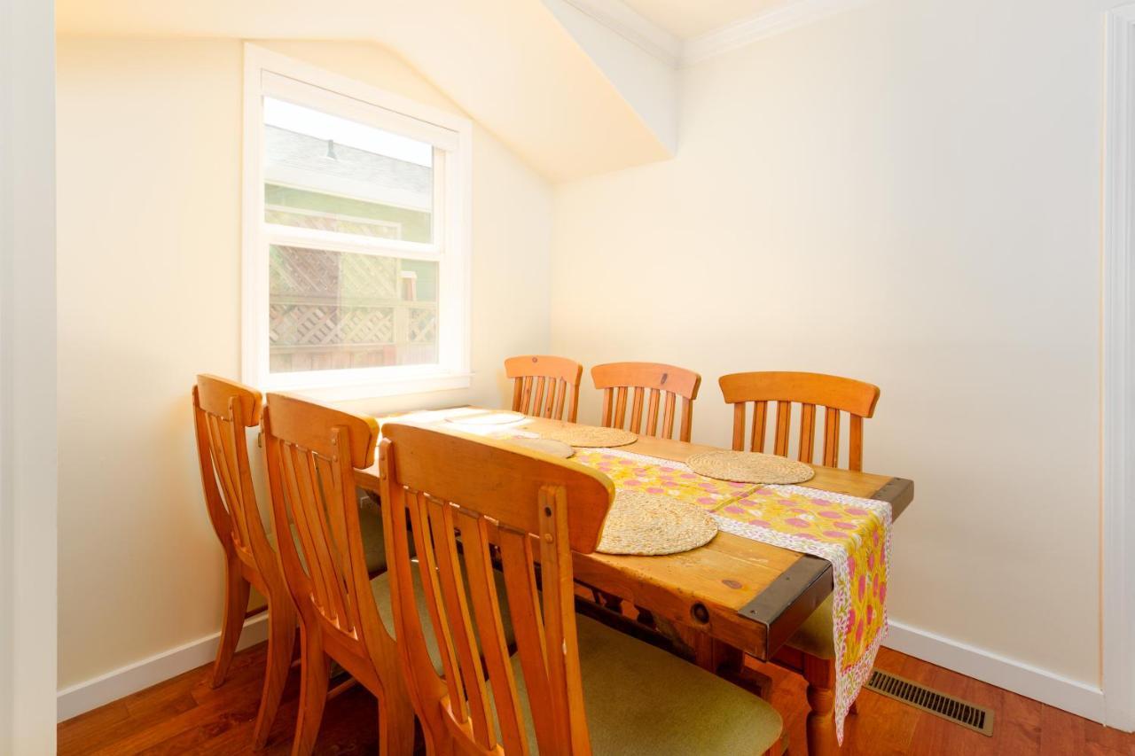 Spacious Renovated Petaluma Home- Pool Table, Fire Pit, Parking Eksteriør billede