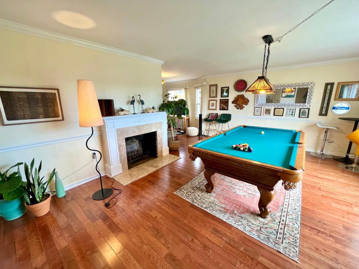 Spacious Renovated Petaluma Home- Pool Table, Fire Pit, Parking Eksteriør billede