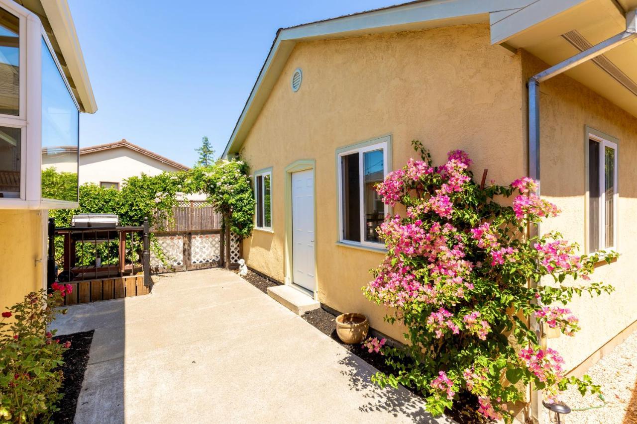 Spacious Renovated Petaluma Home- Pool Table, Fire Pit, Parking Eksteriør billede